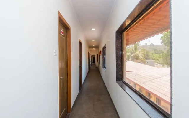 Nest Inn By OYO Rooms