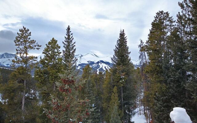 10 Southface 5 Bedroom Home by RedAwning