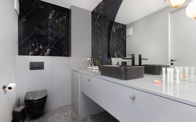 Luxurious Apartment in Gdynia by Renters