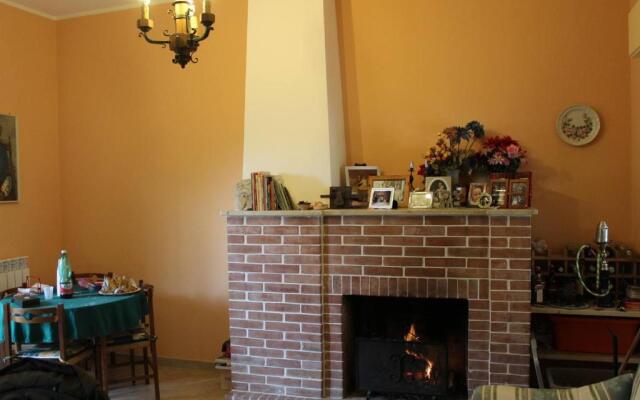 Villa sull'Etna immersa nel bosco