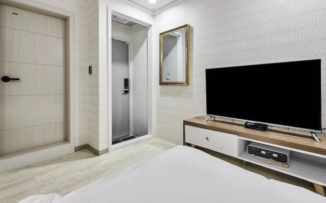 30 month HOTEL