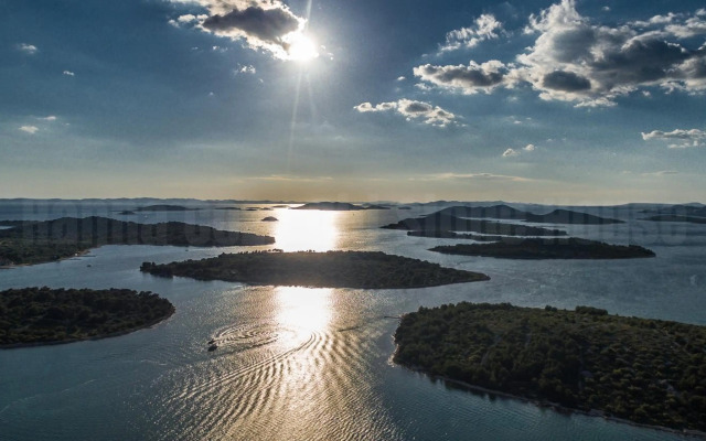 Hanna Cozy Old Stone House