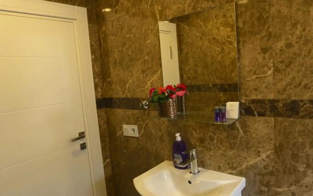 Truemar Hotels & Suites