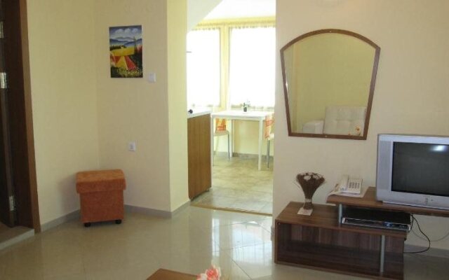 Tabanov Beach Hotel