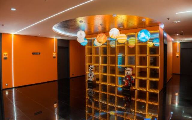 Z-Jimo E-sports Hotel (Qingyuan City Government Shunying Times Square)