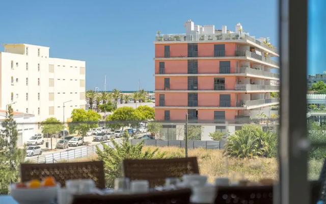 Lagos Marina View 2 With Pool by Homing