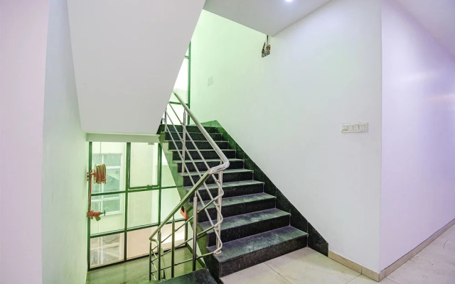 Fabhotel Rani Tower
