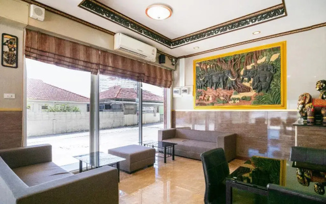 OYO 836 PK Residence