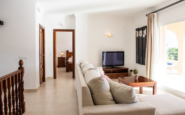 Villa Magenta