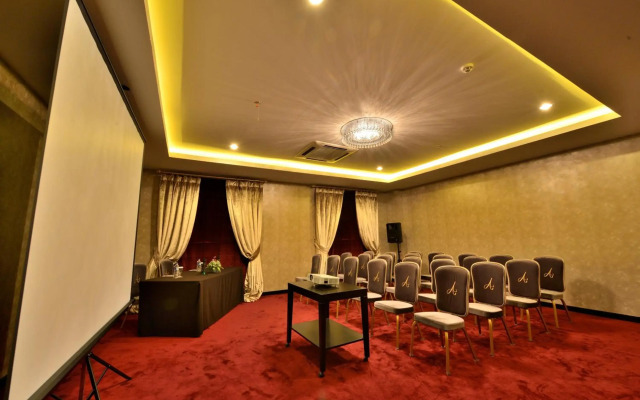 Amaroossa Cosmo Jakarta