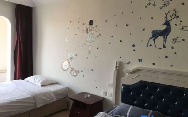 Yingkou Four Seasons Seascape Apartment