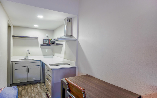 Sunrise Inn by OYO Titusville FL