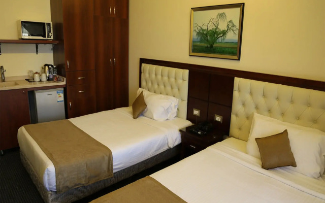 MidTown Hotel & Suites