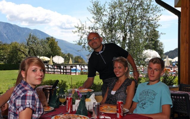 Lake Garda, Beautiful Residence Features Many Facilities