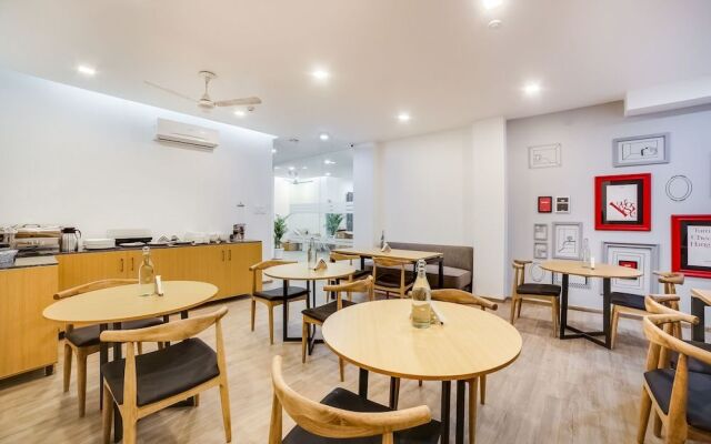 OYO Flagship 15228 South City2