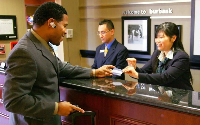 Hampton Inn & Suites Los Angeles Burbank Airport