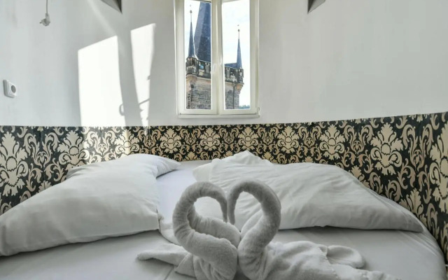 Amazing Charles Bridge Apartment