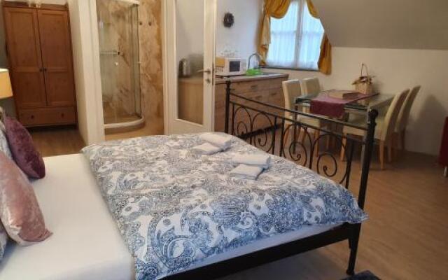 Karmelita Boutique Apartman