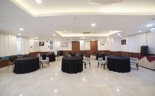 Fabhotel Bliss Residency