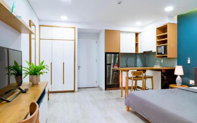 Dawn Apartment by RentalFM