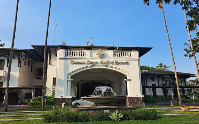 Taman Dayu Golf Club and Resort