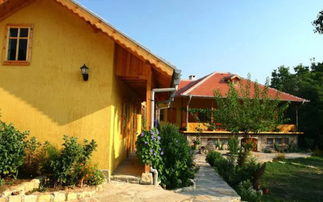 Pelican Birding Guest House