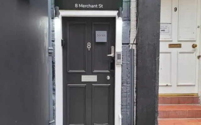 The Residence - NO 8