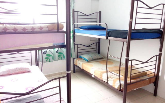 Backpacker's Freak Hostel & Guest House