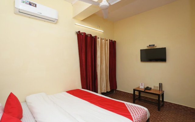 Royal Guest House By OYO Rooms