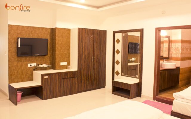 Bonfire Heritage Pichola