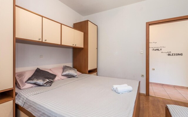 Awesome Home in Mandre With Wifi and 1 Bedrooms
