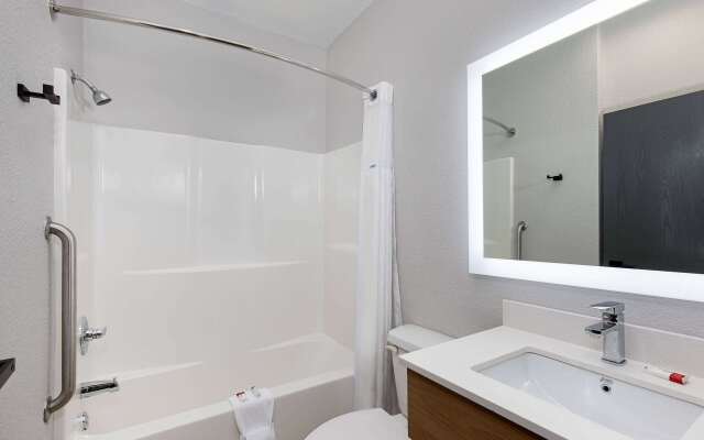 Microtel Inn & Suites by Wyndham Manchester