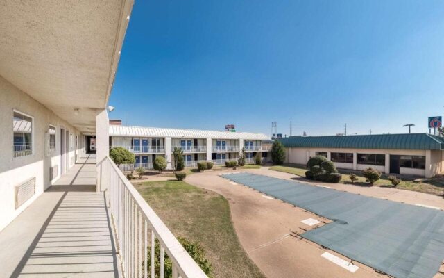 Motel 6-Oklahoma City, OK - Bricktown