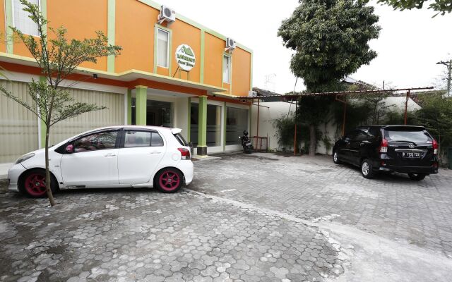 RedDoorz @ Jakal Bawah 2