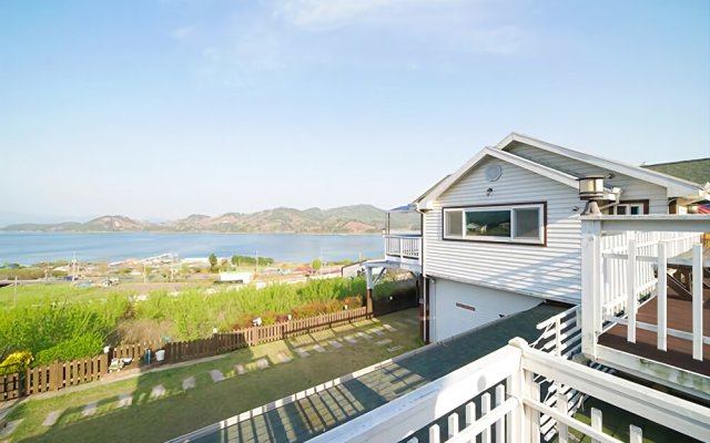 Namhae Sanmaru Pension