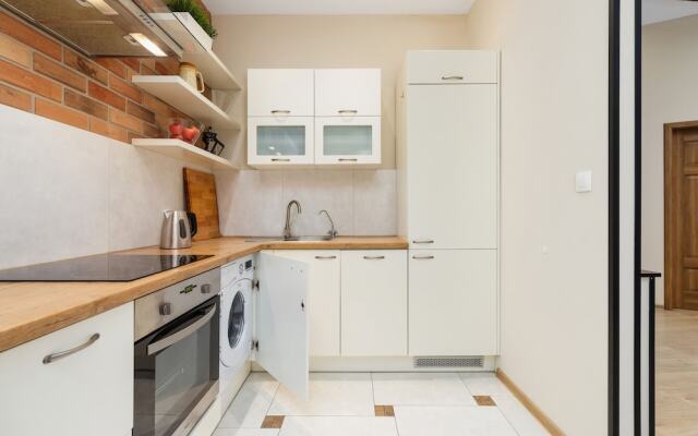 Apartment Brzozowa Krakow by Renters