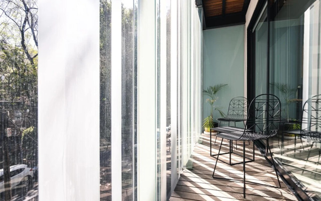 Casai Luxury Designer Apt in the Best Location