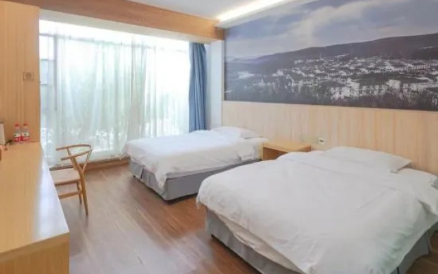 Liangqi Shanju (Maoshan Oriental Salt Lake City Store)