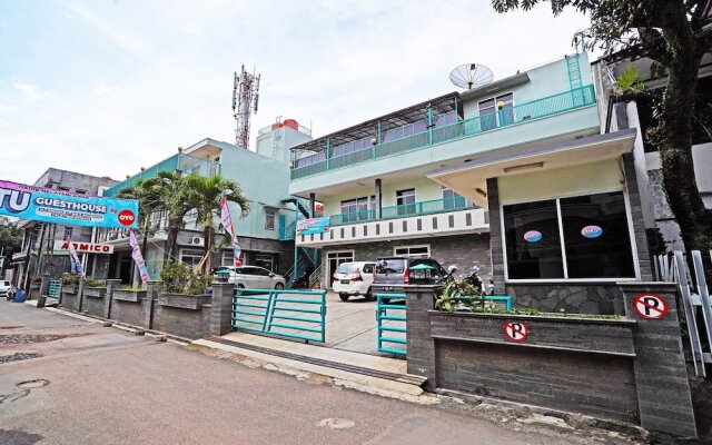 OYO 90836 Bartu Guesthouse