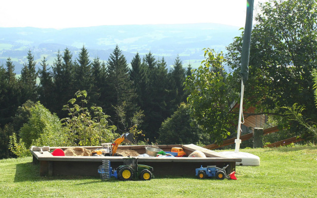 Holiday Home in Neureichenau Near Bavarian Forest