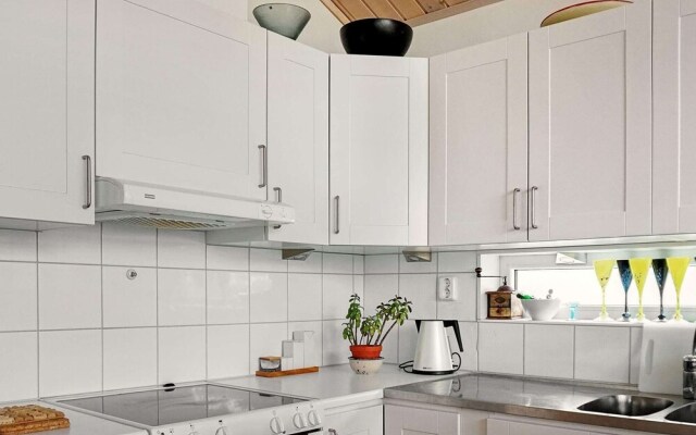 6 Person Holiday Home in Strömstad