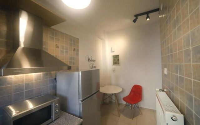 Metaxourghio Boutique Apartment