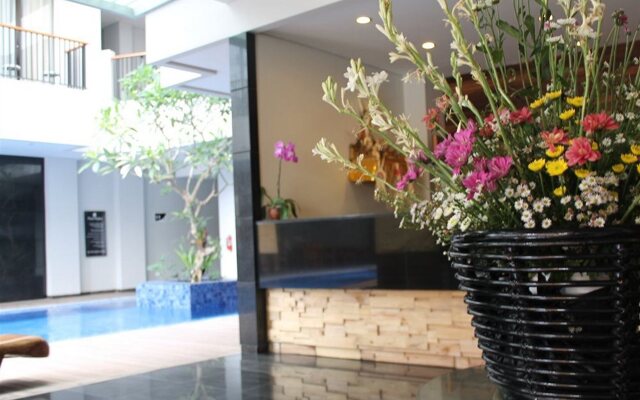 Ping Hotel Seminyak