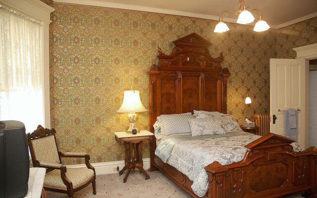 The Grand Anne Bed & Breakfast