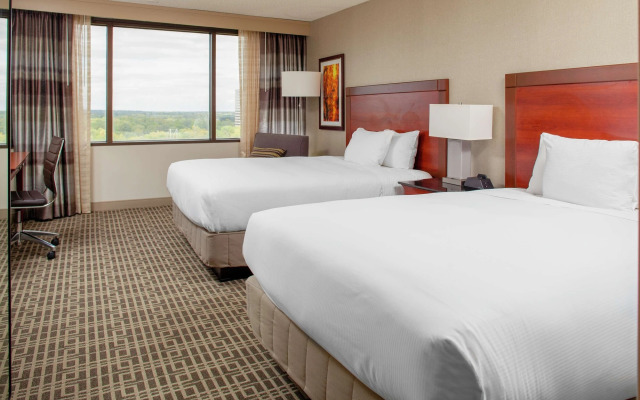 DoubleTree by Hilton Kansas City - Overland Park