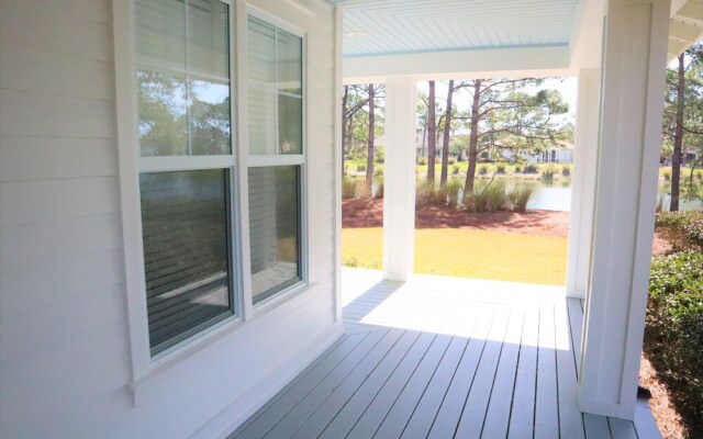 1309 Laurel Grove 3 Bedroom Home by RedAwning