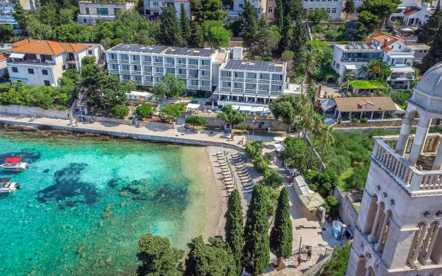 Beach Bay Hvar Hotel