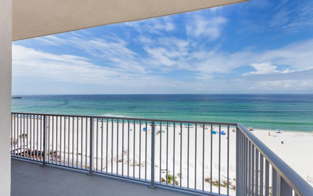 Holiday Inn Express & Suites Panama City Beach - Beachfront by IHG