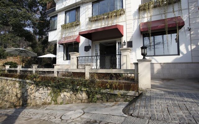 West Lake Reclusive Life Villa Yangmeiling Branch