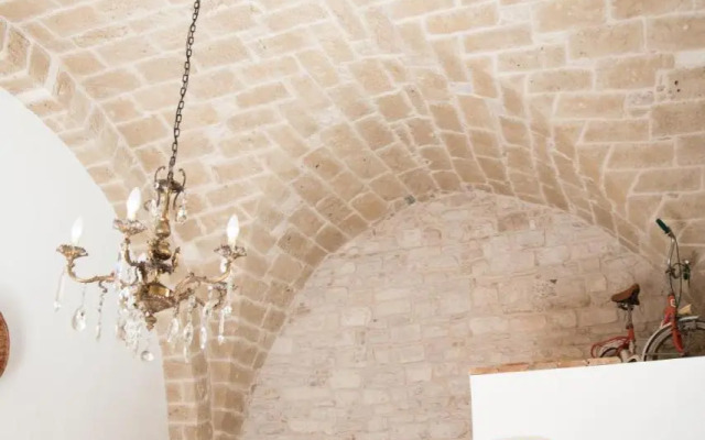 Piazza Duomo - Medieval Puglia's House